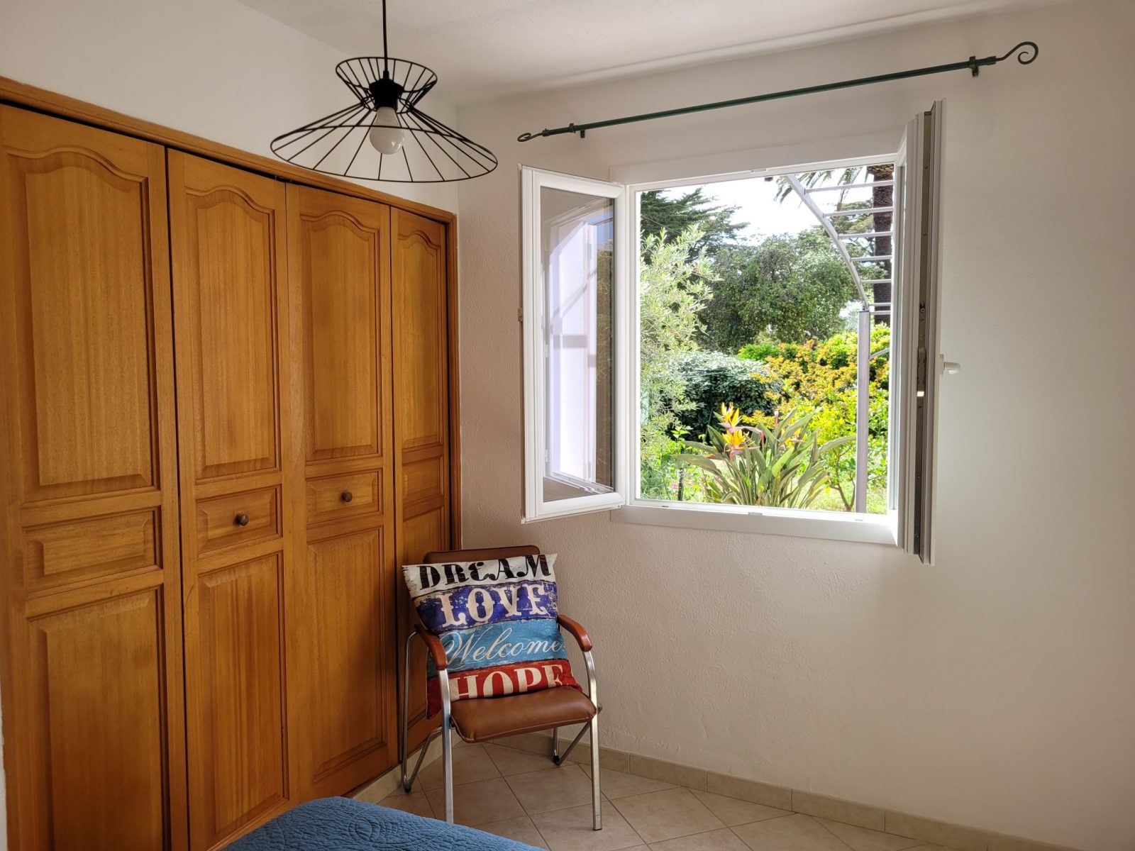 Jasmin première chambre