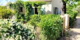 Extérieur du gîte Amandine et chemin d'accès