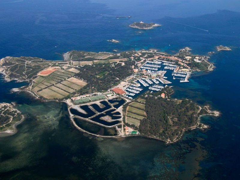 Vue de l'île des Embiez face au Brusc